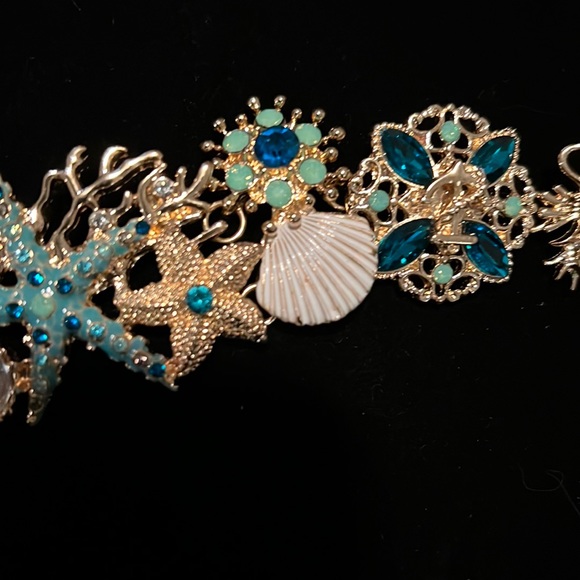 Starfish gorgeous beach themed bracelet NWT - Picture 3 of 6